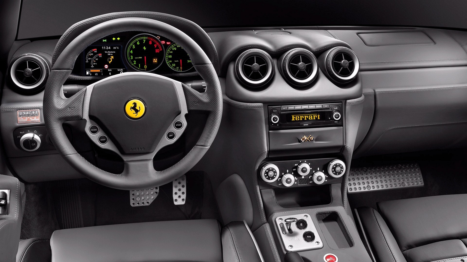 ferrari_inside2